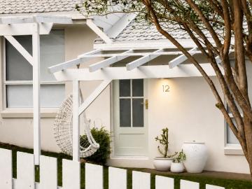 Beautifully Updated Home in the Heart of Worongary