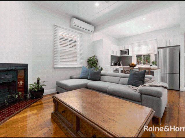 Beautifully Updated House Just Footsteps from Beaumont Street