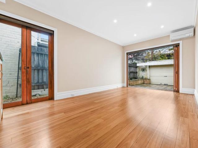 Beautifully Updated Semi in an Unbeatable Lifestyle Location!