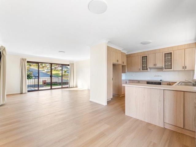 Beautifully Updated 4 Bedroom Home in Sought After Batehaven