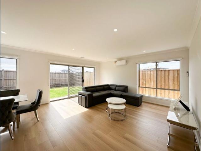 Beautifully Appointed 4 Bedroom Home – Fully Furnished