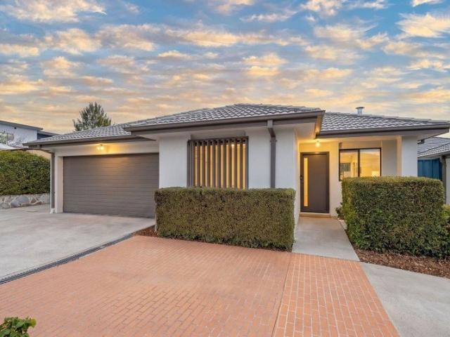 Beautifully Appointed, Exceptionally Easy Living, Standalone Townhouse
