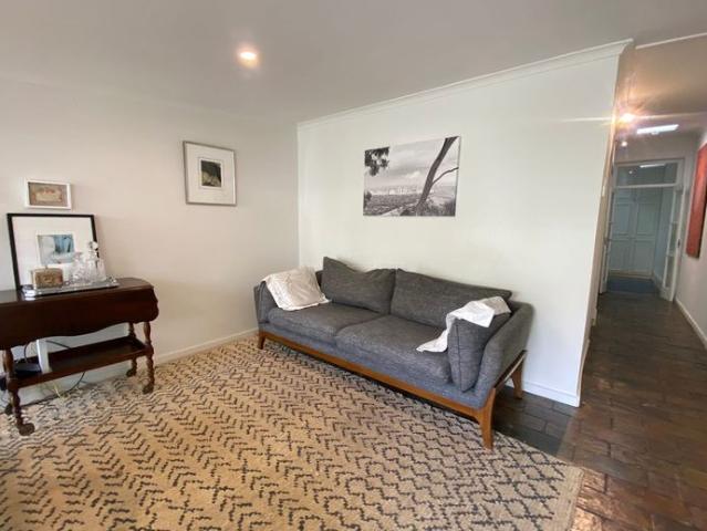 Beautifully Appointed, Fully Furnished 2 bedroom Cottage. Offers A Premier Lifestyle, Within Easy Walking Distance To All The Amenities of The Parade