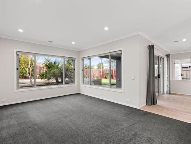 Beautifully Appointed Home in Oakdean Estate