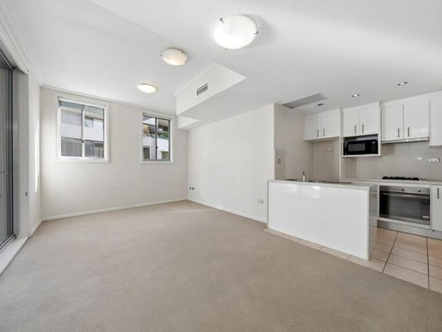 Beautifully appointed one bedroom apartment in the heart of Killara