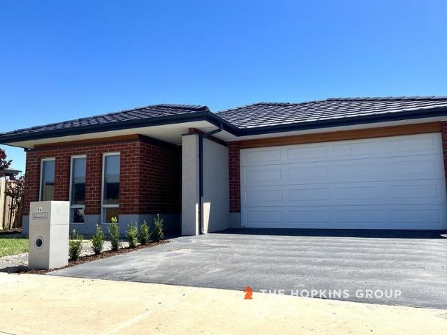 Beautifully appointed near new 4 bedroom home