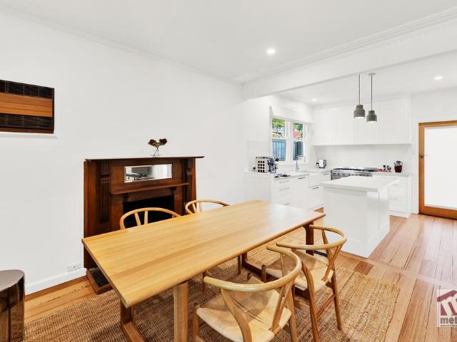 BEAUTIFULLY APPOINTED THREE BEDROOM PLUS STUDY HOME!