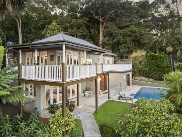 Beautifully crafted family sanctuary overlooking Pittwater