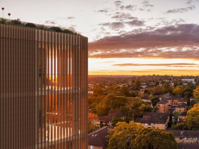BEAUTIFULLY DESIGNED 2 BED APARTMENT