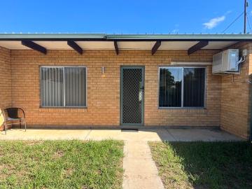 Coleambally, Victoria - Parking, Equipped kitchen