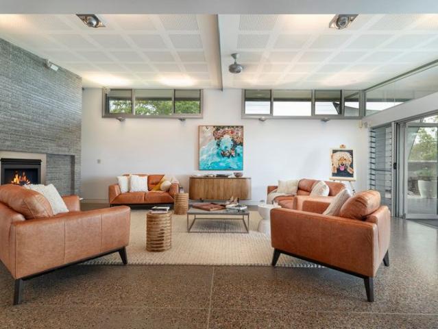 Beautifully designed masterpiece, fully furnished!