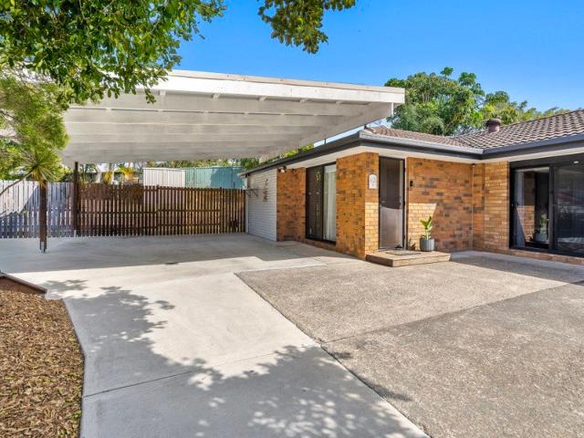 Beautifully Finished with Plenty of Yard Space An outstanding opportunity!