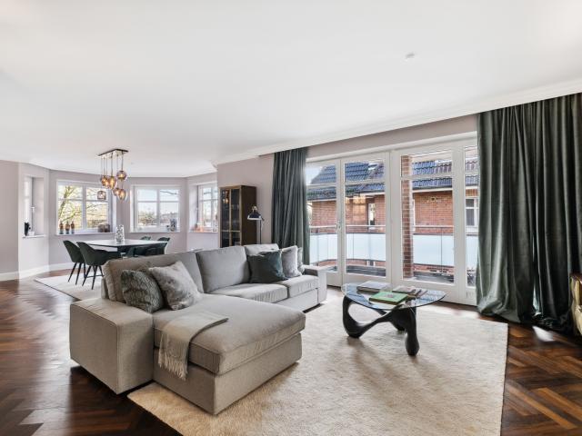 Beautifully furnished 3.5 room apartment in Hamburg Othmarschen