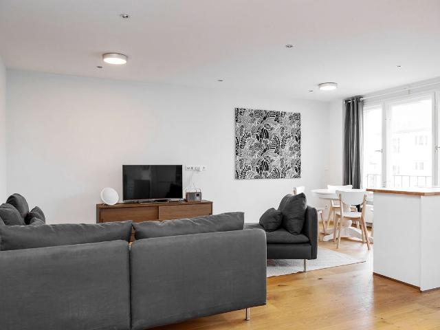 BEAUTIFULLY FURNISHED 2 BEDROOM APARTMENT IN CHARLOTTENBURG, Berlin Amsterdam Apartments for Rent
