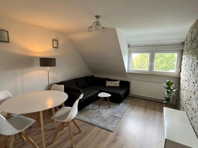 Beautifully furnished 2 room apartment with garden, Stuttgart Amsterdam Apartments for Rent
