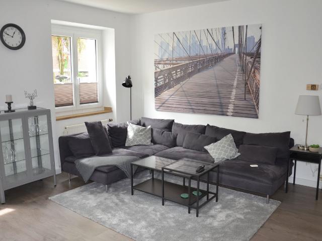 Beautifully furnished 2 room apartment in Düsseldorf Friedrichstadt, Dusseldorf Amsterdam Apartments for Rent
