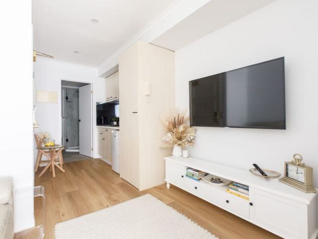 Beautifully Furnished One Bedroom!