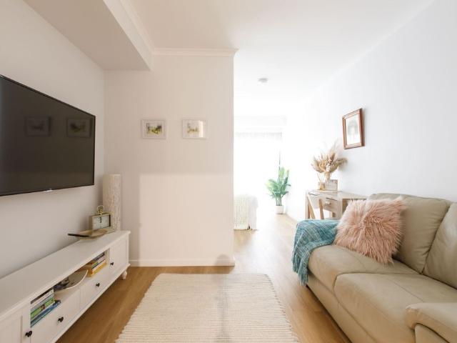 Beautifully Furnished One Bedroom!