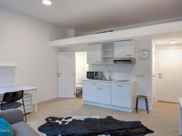 Beautifully furnished studio!