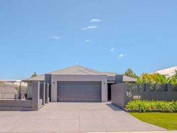 Beautifully landscaped Low maintenance entertainer
