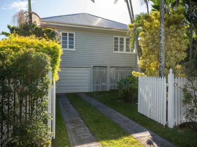 Beautifully Maintained Family Home with Large Backyard & Under House Storage