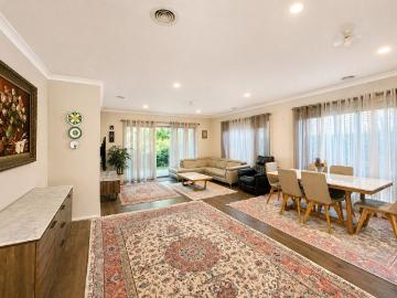 BEAUTIFULLY MAINTAINED HOME