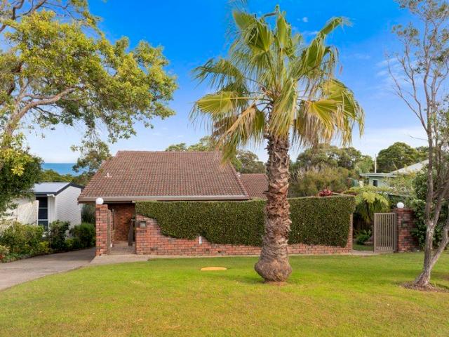 Beautifully Maintained Jetty Apartment Live The Lifestyle