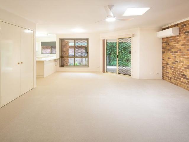 Beautifully Maintained Villa in an Unbeatable Location