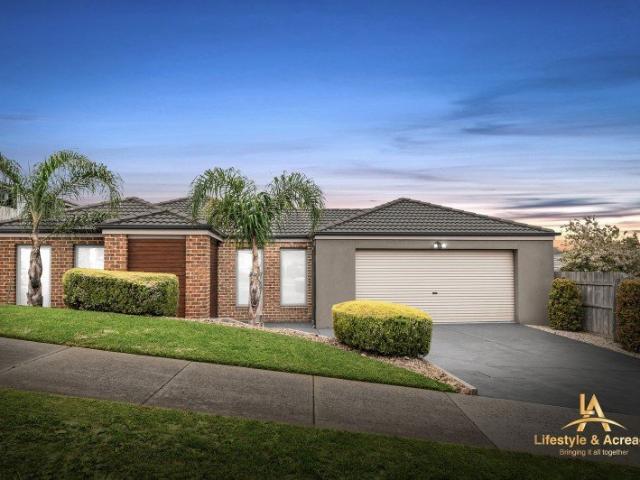 Beautifully Positioned Rental Home in Sought After Drouin Springs Estate !