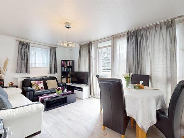 Beautifully presented 3 bedroom apartment