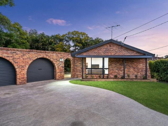 Beautifully Presented 3 Bedroom Home in a Quiet Cul de Sac