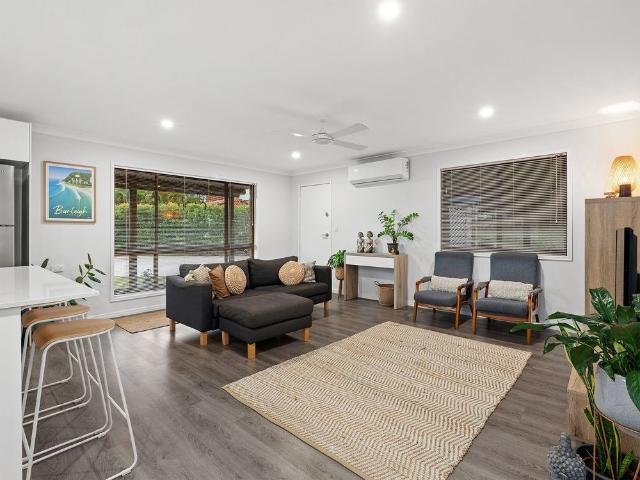 Beautifully Presented 3 Bedroom Home in a Quiet Cul de Sac