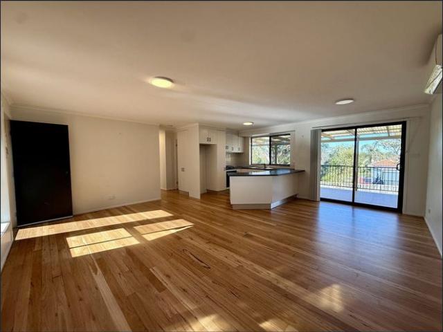 Beautifully Presented 3 Bedroom Home with Valley Views