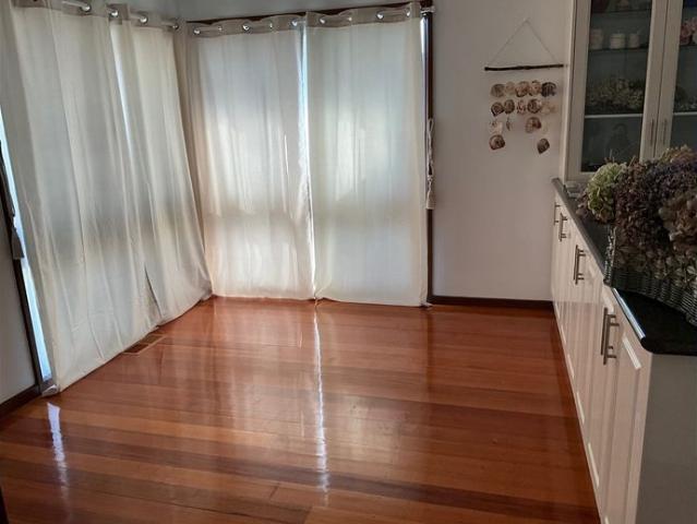 Beautifully presented 3 bedroom house