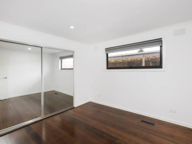 Beautifully presented 3 bedroom unit