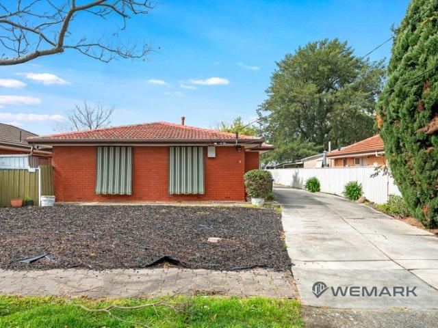 Beautifully Presented 2 Bedroom Unit Fantastic Investment or First Home