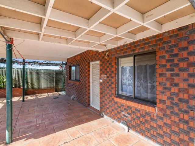 Beautifully Presented 2 Bedroom Unit | Reservoir | Bills Included