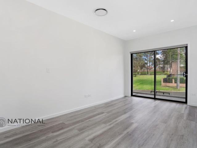 Beautifully Presented 4 Bedroom Duplex with Modern Finishes