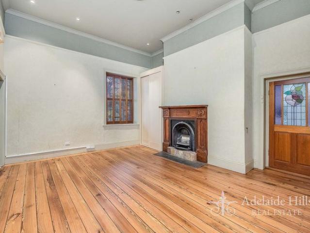 Beautifully presented country style four bedroom home | Available 27/10/26