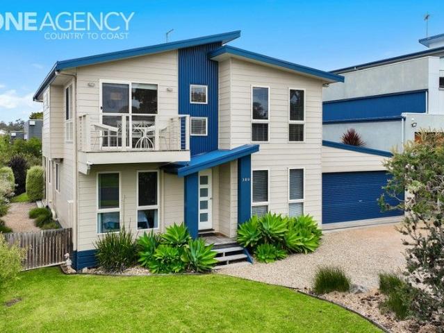 Beautifully Presented Cowes Home Successful Airbnb with Furnished Option