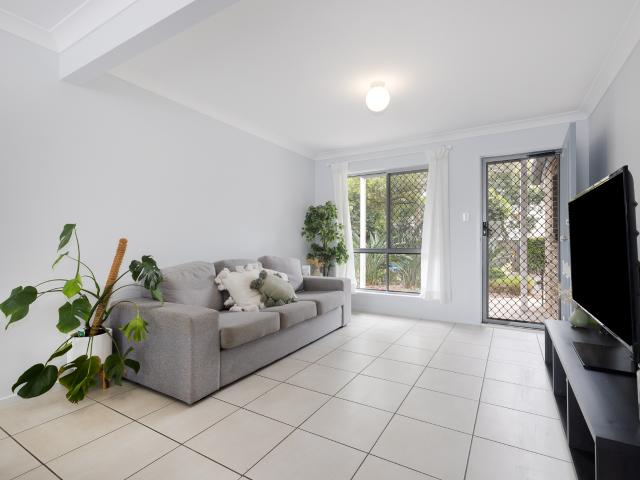 Beautifully Presented Corner Townhouse