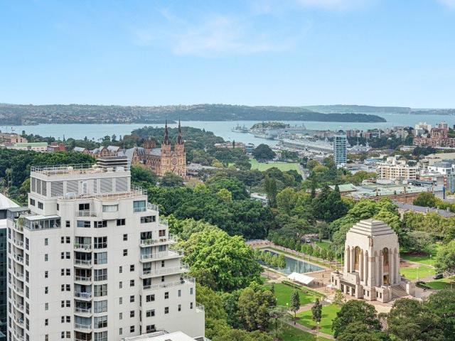 Beautifully presented city abode with surprising space and bird's eye views