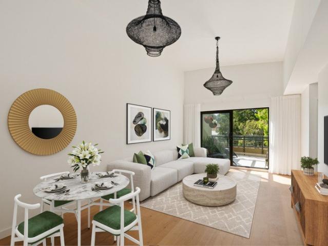Beautifully Presented Apartment in the Heart of Avalon Village