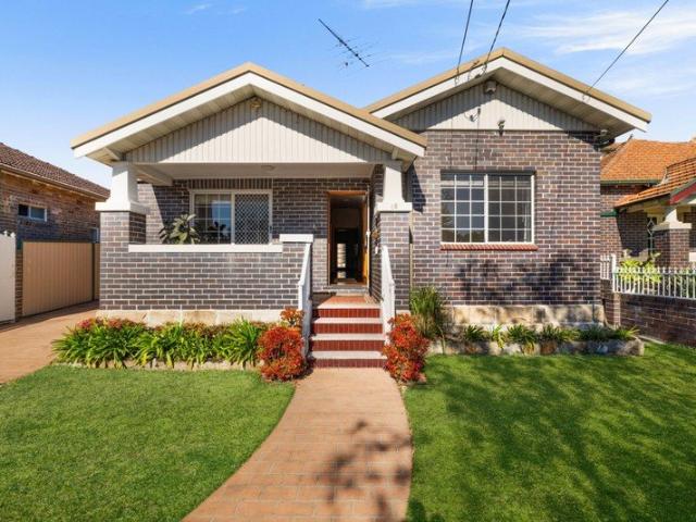 Beautifully presented bungalow in Earlwood's finest street
