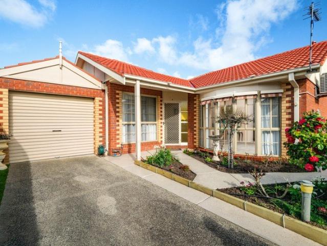 Beautifully Presented, Easy Care Living in a Convenient Location