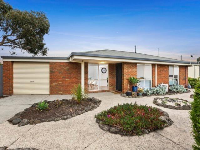Beautifully Presented, Easy Living!
