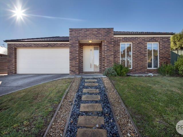 BEAUTIFULLY PRESENTED FOUR BEDROOM HOME IN BROWN HILL WITH SIDE ACCESS