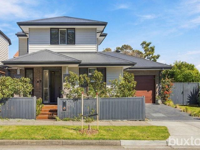 Beautifully Presented Four Bedroom Home in Prime Moorabbin Location
