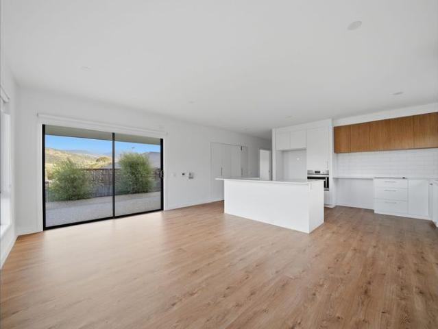 Beautifully Presented Four Bedroom Rental in New Norfolk