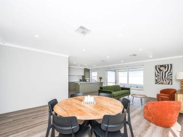 Beautifully presented family home!